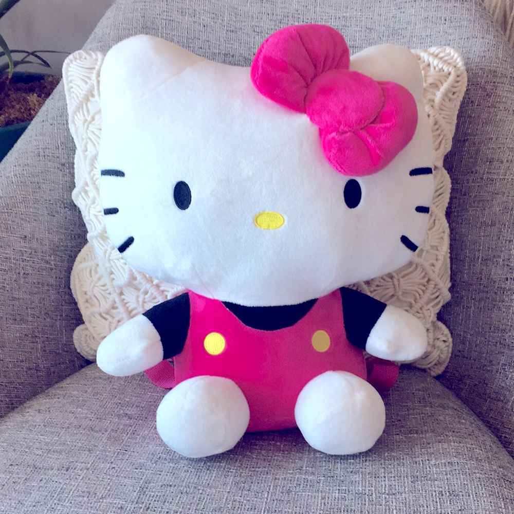 NWT! Hello Kitty Sanrio plush 14” cute backpack.